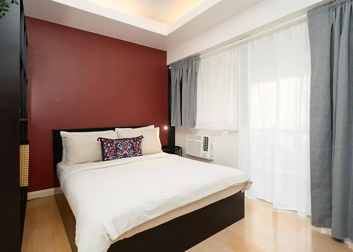 Tranquil Greenbelt Makati Condo - Free Pool Access