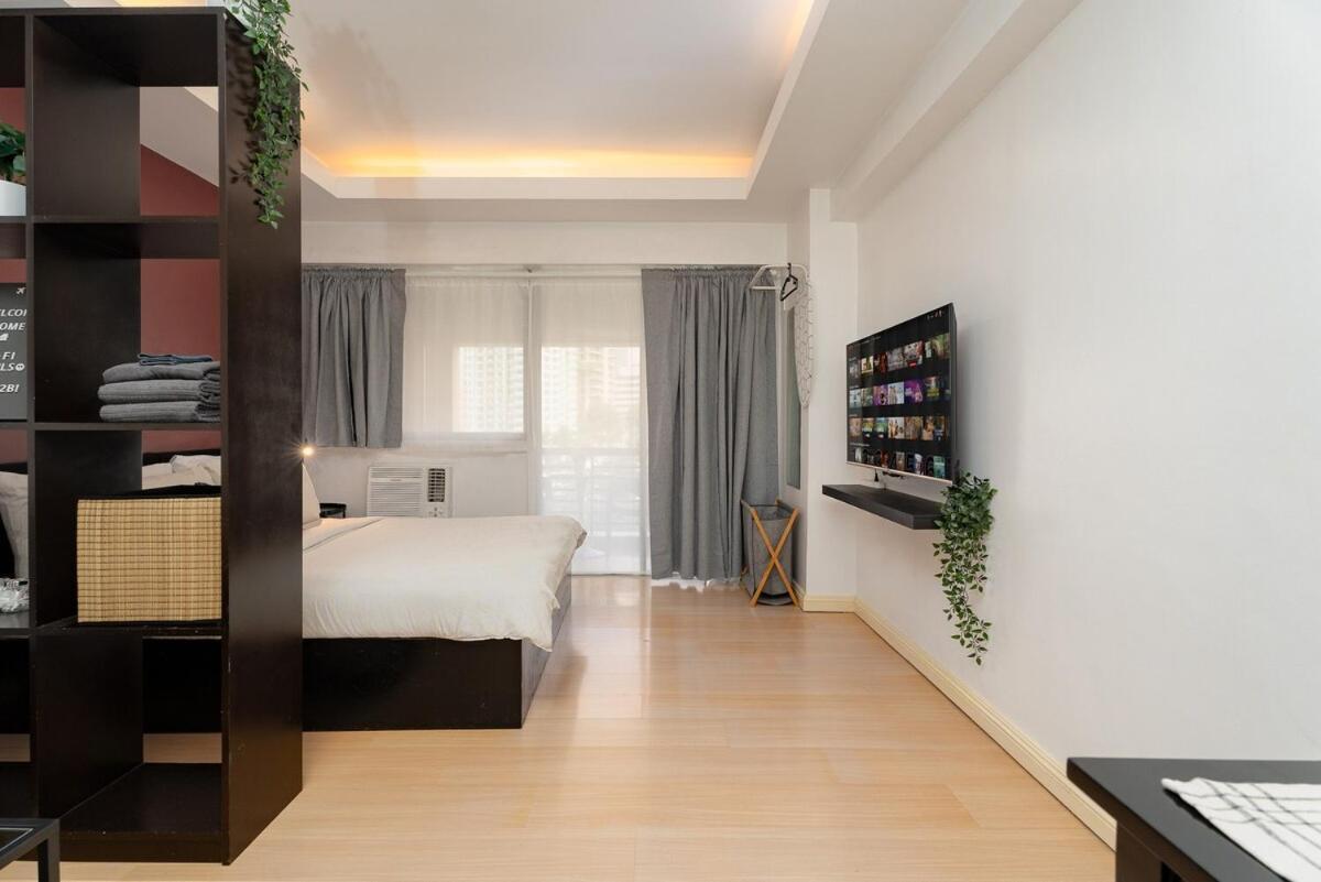 Apartment Tranquil Greenbelt Makati - Free Pool Access